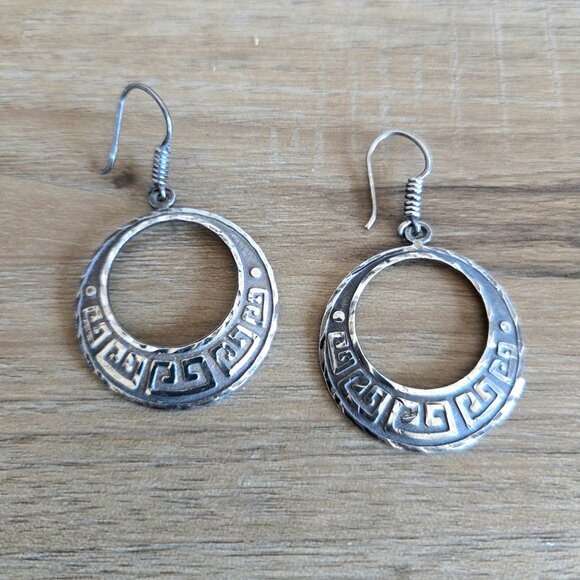 sterling silver earrings Jewelry - Sterling silver 925 Mexico etched round dangling earrings.